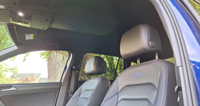 Volkswagen Tiguan cena 199000 przebieg: 35000, rok produkcji 2021 z Trzebiatów małe 407